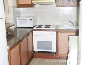 Condo for sale in Sukhumvit 11. comfortable 2 bedrooms 2 bathrooms 108 sq.m. Furnished