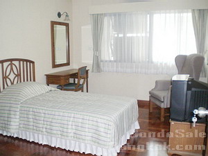 Condo for sale in Sukhumvit 11. comfortable 2 bedrooms 2 bathrooms 108 sq.m. Furnished