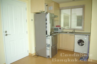 SUPER DEAL EVER !!! New condition Condo for sale in Bangkok Thonglor BTS. 1 bedroom 1 bathroom 50 sq.m. Good Value 8% yield.