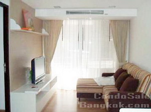 Cute 2 bedrooms for condo for sale for sale fully furnished. 62 sq.m. Easy access to Thonglor BTS