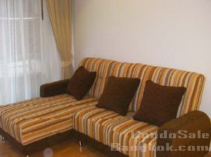 Cute 2 bedrooms for condo for sale for sale fully furnished. 62 sq.m. Easy access to Thonglor BTS