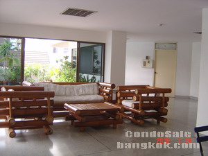 ขายคอนโดในสุขุมวิท 15 ใกล้โรงเรียนนานาชาติ 230 ตร.ม. 3 ห้องนอน ใกล้รถไฟฟ้า