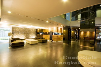 Condo for sale in Bangkok Sukhumvit 200 m to Nana BTS 1 bedroom 54.50 sq.m. Tastefully furnished