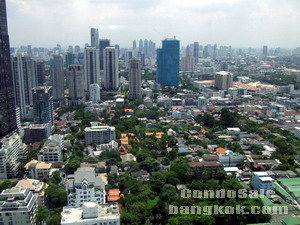 Brandnew Penthouse Duplex condo for sale in Bangkok Sathorn 322.64 sq.m. 4 bedrooms 1 study plus family area on Mezzanine Very bright & Stunt river view on Super high floor. Double Volume living area.