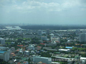 Brandnew Penthouse Duplex condo for sale in Bangkok Sathorn 322.64 sq.m. 4 bedrooms 1 study plus family area on Mezzanine Very bright & Stunt river view on Super high floor. Double Volume living area.