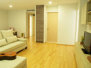 Brandnew Fully furnished Condo for sale nearby Ekamai BTS 2 bedrooms 85.75 sq.m. Comfortable and peaceful.