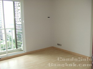 Brand New Condo on Sukhumvit 59 for sale. Unfurnished 2 bedrooms. Must see.