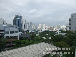 Condo for sale in Thonglor area of Bangkok 78.50 sq.m. 1 big bedroom fully furnished