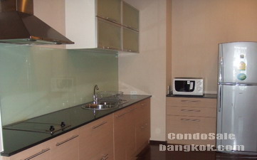 Condo for sale in Thonglor area of Bangkok 78.50 sq.m. 1 big bedroom fully furnished