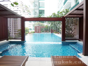 Nicely furnished condo for sale in Sukhumvit 23 Wind condo 53.55 sq.m 1 bedroom Greenery view. 700 m. to Sukhumvit BTS & MRT