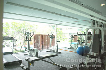 Nicely furnished condo for sale in Sukhumvit 23 Wind condo 53.55 sq.m 1 bedroom Greenery view. 700 m. to Sukhumvit BTS & MRT
