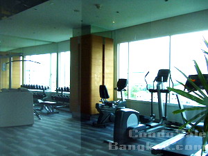 Highest floor of 1 bedroom 52 sq.m in 39by Sansiri Condo for sale in Sukhumvit 39. It is opposite Emporium a few steps to Prompong BTS. Completed and ready to transfer.