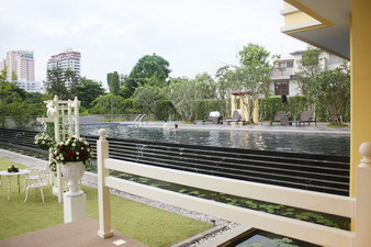 Brandnew Penthouse for sale in Bangkok Sathorn area. Duplex 460 sq.m. with 3 bedrooms fully furnished. Very peaceful and comfortable.