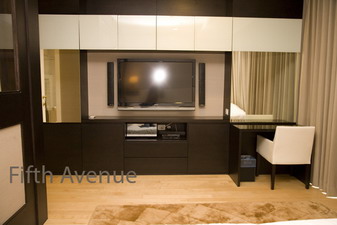 Brand new condo for sale in Ploenchit area Bangkok 209 sq.m. 3 + 1 bedrooms Fully furnished. Luxury of living in heart of Bangkok.
