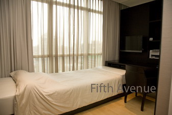 Brand new condo for sale in Ploenchit area Bangkok 209 sq.m. 3 + 1 bedrooms Fully furnished. Luxury of living in heart of Bangkok.