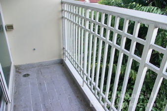 Condo for sale in Yenarkard area. Expat Moving! Sale@Loss!!!! 2 bedrooms corner unit 71 sq.m. Upgrade furnished.