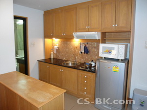 Relocation & Need to sell. Best location in town. 52 sq.m. One bedroom condo for sale Sathorn-Silom area near Bangkok Bank HQ. A few minutes walk to Chongnonsee BTS. Tasetefully furnished.