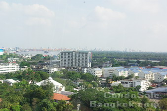 Beautiful 3 bedrooms condo for sale on Sathorn Yen Arkard. Must see. Fully furnished. Nice view.