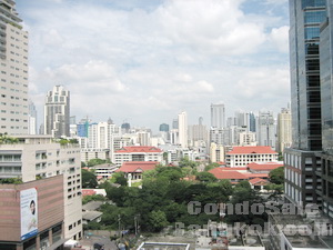 One bedroom condo for sale on Sukhumvit close to Asok. Easy acess to both BTS and MRT. Modern style size 59 sq.m. fully furnished. Ready to move in.
