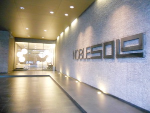 Brand new condo for sale in Thonglor area. Noble solo 67 sq.m. 1 bedroom unfurnished.