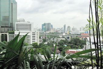 Condo for sale in Sukhumvit 31. Very peaceful and nice area. Nice greenery view.  190 sq.m. 2 bedrooms in duplex style.