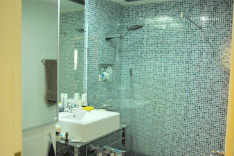 Condo for sale in Sukhumvit 31. Very peaceful and nice area. Nice greenery view.  190 sq.m. 2 bedrooms in duplex style.