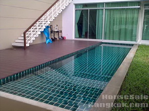 House for sale in Bangkok Sukhumvit close to Prompong BTS area. Peaceful location 115 sq.wa land plot.New  4 bedrooms in modern style with private pool.