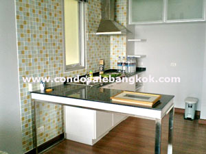 Nice decoration condo for sale in Bangkok Prakanong. 2 bedrooms 70 sq.m.