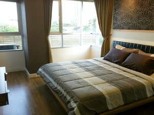 Brand new nicely furnished condo for sale in Bangkok Thonglor area. 2 bedrooms 75 sq.m. in nice & peaceful compound. Resort style.