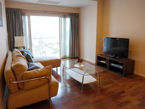 Condo for sale in Bangkok Sukhumvit Thonglor area. Spacious 108 sq.m. Fully furnished 2 bedrooms in prime residential area. Convenient location. Easy access to everthing. Fantastic View!
