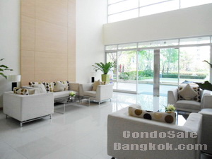 Condo for sale easy access to BTS Udomsuk. New & Nice building 35 sq.m. 1 bedroom 1 bathroom Fully furnished.