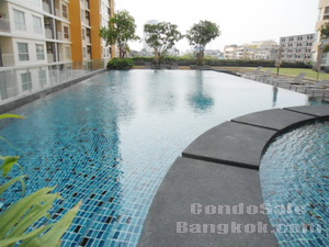 Condo for sale easy access to BTS Udomsuk. New & Nice building 35 sq.m. 1 bedroom 1 bathroom Fully furnished.