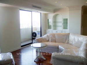 Economy price Rich space 211 sq.m. !!!  condo for sale in Bangkok DUPLEX 3 bedrooms? Convenient location. NEED NEW OWNER.....