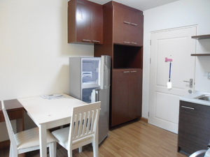 Condo for sale in Sukhumvit 101/1. Fully furnished 1 bedroom. Nice project with full facilites from TCCC developer. Easy access to BTS also Shuttle service to BTS is available.