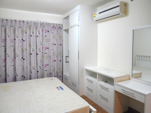 Condo for sale in Sukhumvit 101/1. Fully furnished 1 bedroom. Nice project with full facilites from TCCC developer. Easy access to BTS also Shuttle service to BTS is available.