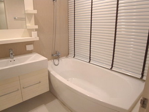 Condo for sale in Bangkok Sukhumvit 31.Tastefully furnished 2 bedrooms 89 sq.m. Comfortable living in Sukhumvit 31.