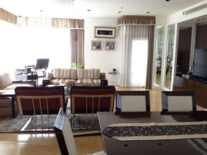 Condo for sale in Bangkok Ploenchit area. Athenee Residence 189 sq.m. 2 bedrroms (origonal 3 bedrooms) High floor. Upscale living area of Bangkok.
