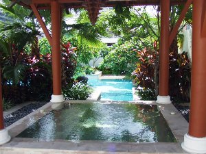 Condo for sale in Bangkok Ploenchit area. Athenee Residence 189 sq.m. 2 bedrroms (origonal 3 bedrooms) High floor. Upscale living area of Bangkok.
