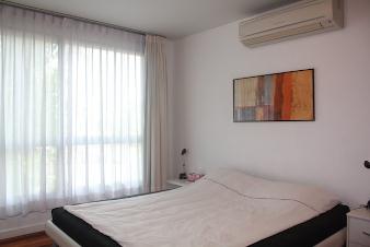 Condo for sale in Bangkok Sukhumvit 49. Size 77 sq.m. 2 bedrooms 2 bathrooms. Fully furnished. Nice neighborhood. Sale with tenants yield 7%