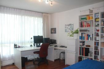 Condo for sale in Bangkok Sukhumvit 49. Size 77 sq.m. 2 bedrooms 2 bathrooms. Fully furnished. Nice neighborhood. Sale with tenants yield 7%