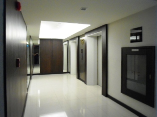 Brand New Studio 33.17 sq.m. for sale near Prakanong BTS. High floor, nice view!