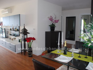 High quality and luxuriuos condo for sale in bangkok Soi Sawaddee. Comfortable living in perfect location. Prompong BTS. 226 sq.m. 3 bedrooms.