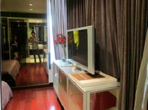 Manhattan Chidlom Condo for sale/rent in Bnagkok Chidlom area. Sale with Tenants.Fully furnished 2 bedrooms 88 sq.m.