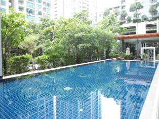 Fully furnishe Sutio 39.50 sq.m. The Address Chidlom studio for sale in Bangkok. Walk to Chidlom BTS.