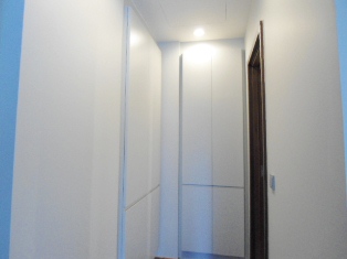 Lowest price Brand New 1 bedroom 53 sq.m condo for sale in Bangkok Thonglor area. Nice residential area. Unfurnished.