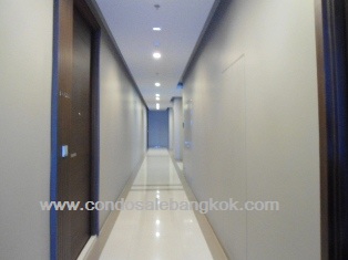 Lowest price Brand New 1 bedroom 53 sq.m condo for sale in Bangkok Thonglor area. Nice residential area. Unfurnished.